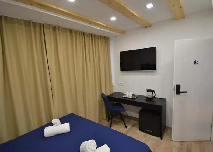 K Old Town Self Check In زادار